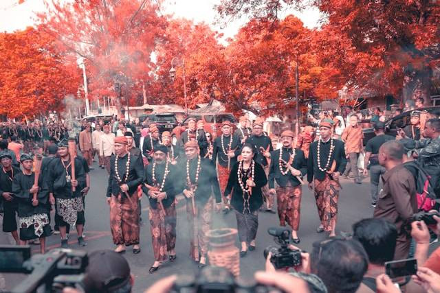 Pilihan Kuliner Solo Terkenal. Foto Hanya Ilustrasi Bukan Tempat Sebenarnya. Sumber Foto: Unsplash.com/Fauzan