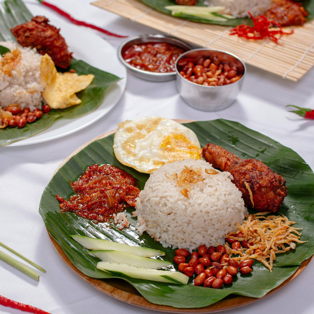 Ilustrasi nasi lemak oleh Suhairy Tri Yadhi via Pexels