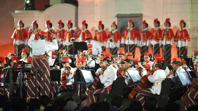 Pertunjukan Konser Kamardikan 2024 oleh Yogyakarta Royal Orchestra di Benteng Vredeburg, Sabtu (24/8). Foto: Arif UT/Pandangan Jogja