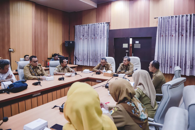 Pemkab Jember menggelar Rapat Koordinasi (Rakor) persiapan kegiatan Hari Aksara Nusantara (Haktara), Selasa (27/8/2024). Foto: Dok. Istimewa