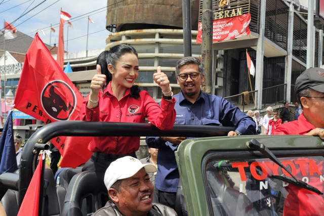 Pasangan bakal calon wali kota dan wakil wali kota Batu Kris Dayanti dan Kresna Dewana Phrosak, Selasa (28/8/2024). Foto: Dok. Istimiewa