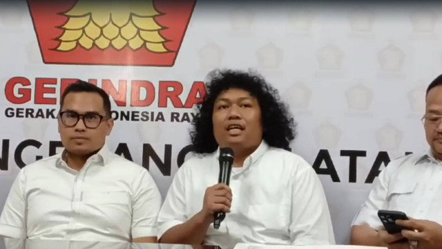 Marshel Widianto memberikan keterangan terkait nasib pencalonannya di DPC Gerindra Tangsel. Foto: Dok. kumparan