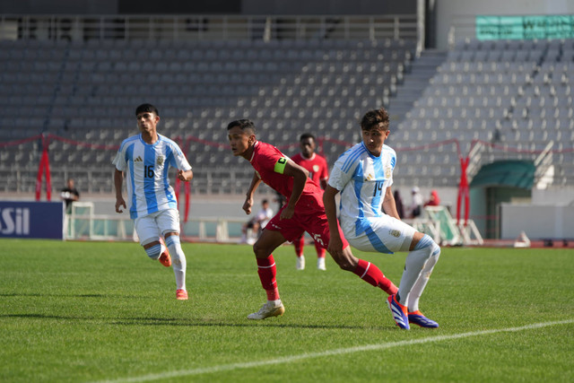 Dony Tri Pamungkas beraksi saat Timnas U-19 Indonesia mengalahkan Argentina dalam laga pertama Seoul Earth On Us Cup 2024 di Mokdong Stadium, Korea Selatan, Rabu (28/8). Foto: PSSI