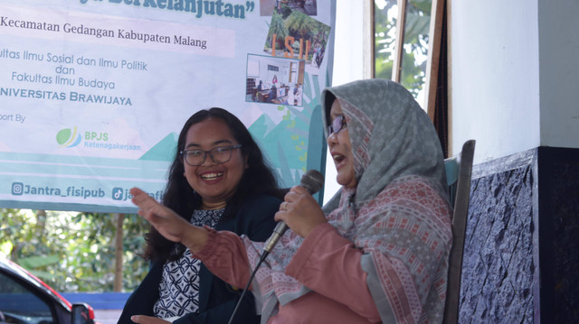 Mahasiswa KKN JANTRA UB 38 Gelar Sosialisasi Parenting di Desa Gajahrejo, Malang