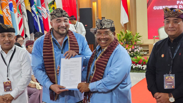  De Gadjah-PAS Daftar Pilgub Bali.  Foto: Denita BR Matondang/kumparan