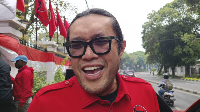 Ketua DPD PDIP Jawa Barat, Ono Surono usai sambangi DPP PDIP, Menteng, Jakarta, Kamis (29/8/2024). Foto: Fadlan Nuril Fahmi/kumparan