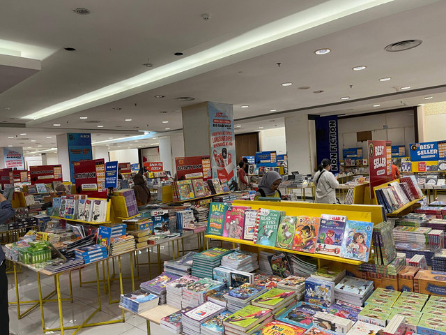 Bazar buku internasional Big Bad Wolf (BBW) Books. Foto: istimewa