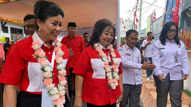 Pasangan calon Bupati dan Wakil Bupati Sitaro, Evangelian Sasingen dan Liem Hong Eng, menjadi satu-satunya paslon yang daftar Pilkada Sitaro hingga hari pendaftaran ditutup Kamis (29/8).