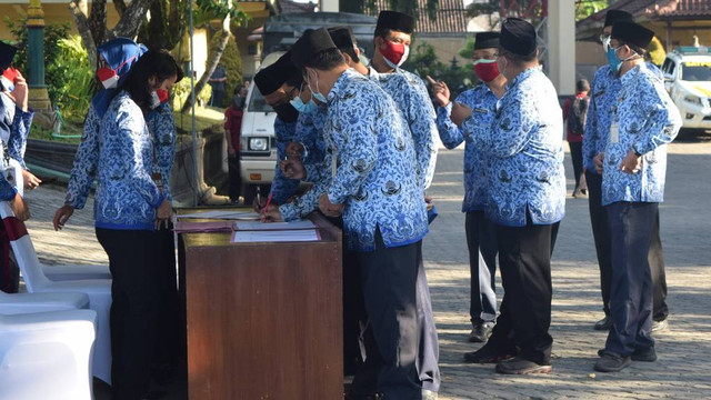  Ilustrasi Aparatur Sipil Negara (ASN). Foto: Shutterstock