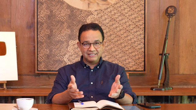 Anies Baswedan menyampaikan keterangan di kanal Youtubenya. Foto: Youtube/Anies Baswedan