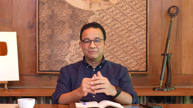 Anies Baswedan menyampaikan keterangan di kanal Youtubenya. Foto: Youtube/Anies Baswedan