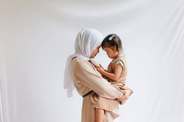 Ilustrasi ibu dan anak. Foto: Pixabay