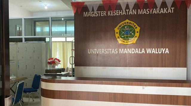 Magister Kesehatan Masyarakat Universitas Mandala Waluya.