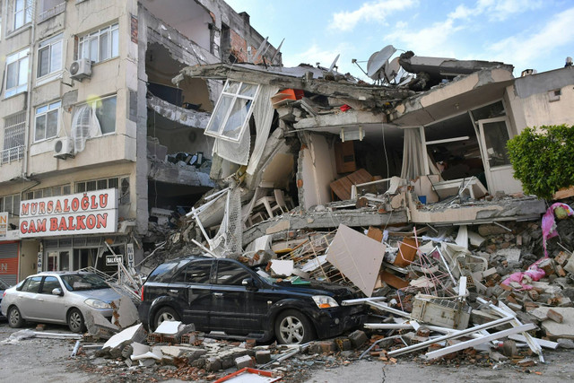 Ilustrasi Apakah Kejadian Gempa Megathrust Dapat Diprediksi oleh Manusia, sumber gambar: Unsplash/Caglar Oskai