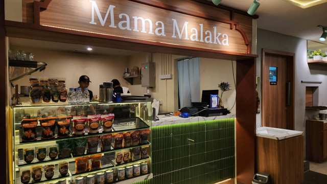 Suasana di restoran Mama Malaka Patra Jasa, Jakarta Selatan (28/8/2024). Foto: Azalia Amadea/kumparan 