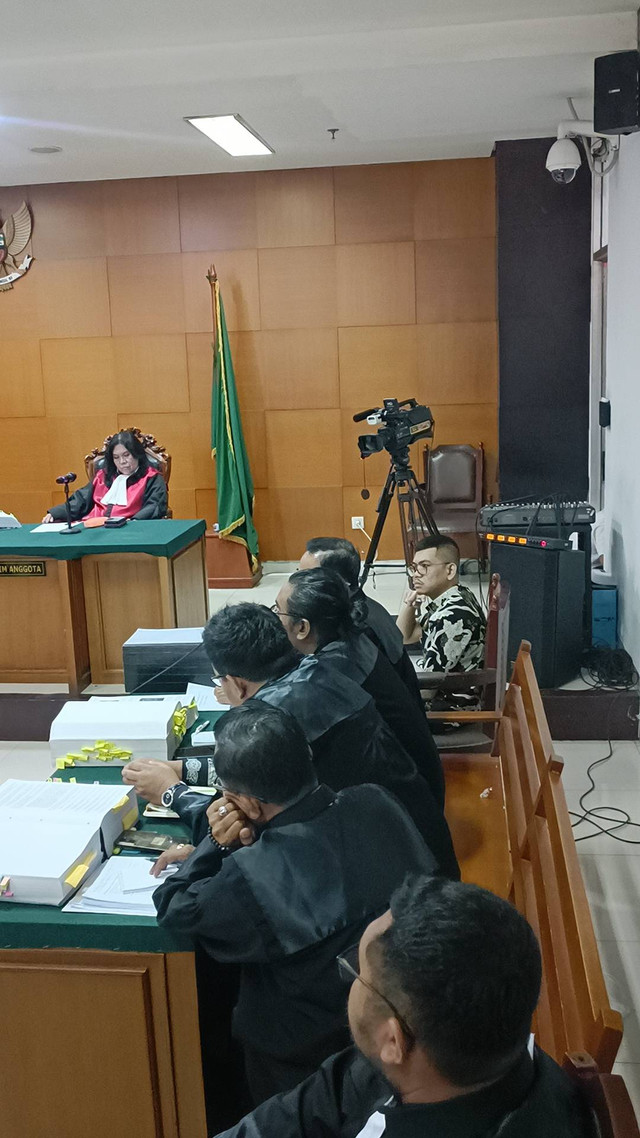 Sidang kasus kematian putra Tamara Tyasmara dan Angger Dimas, Dante, Pengadilan Negeri Jakarta Timur, Senin (2/9).  Foto: Giovanni/kumparan