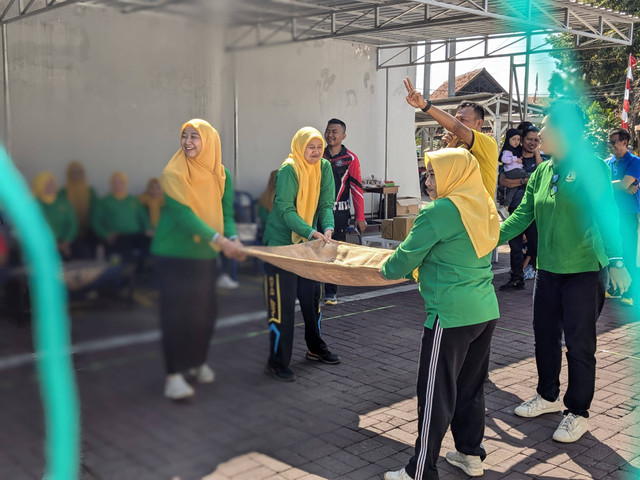 Perlombaan Ibu-Ibu Dharma Wanita (dok. Humas Rutan Pekalongan)