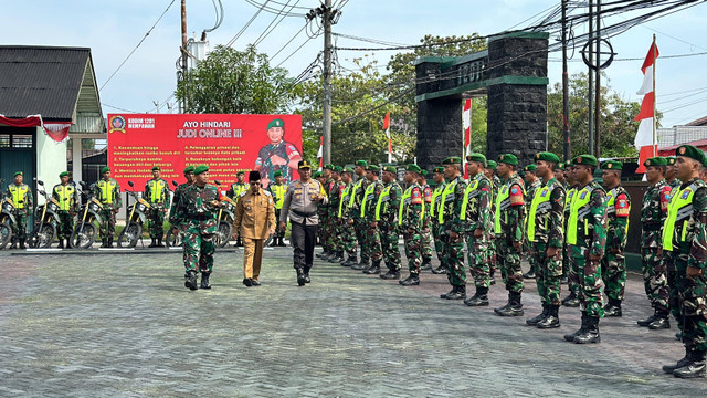 Kodim Mempawah melaksanakan apel gelar pasukan pengamanan Pilkada 2024. Foto: M. Zain/Hi!Mempawah