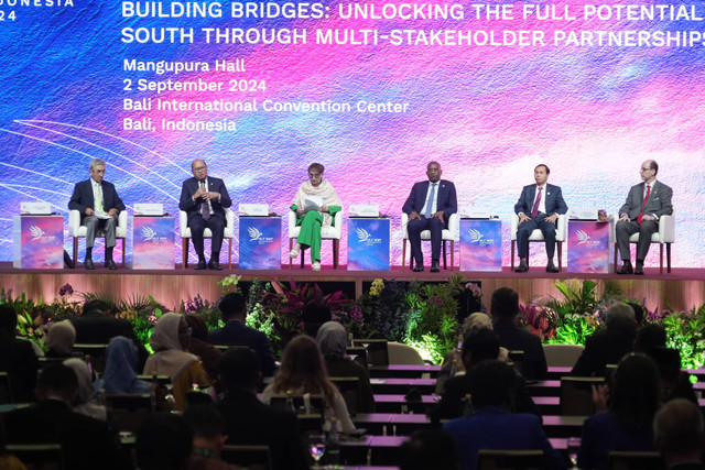 Pemerintah Indonesia dan Afrika pada High-Level Forum on Multi-Stakeholder Partnership (HLF MSP) di Nusa Dua Bali, Senin (02/09/2024). Foto: Dok. Kementerian Investasi