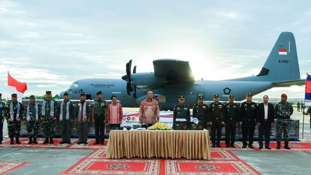 Indonesia berikan bantuan militer kepada Kerajaan Kamboja. Foto: Instagram/@puspentni