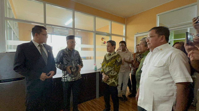 Pansus angket haji DPR melakukan sidak ke Gedung Siskohat Kemenag RI, Rabu (4/9). Foto: Haya Syahira/kumparan