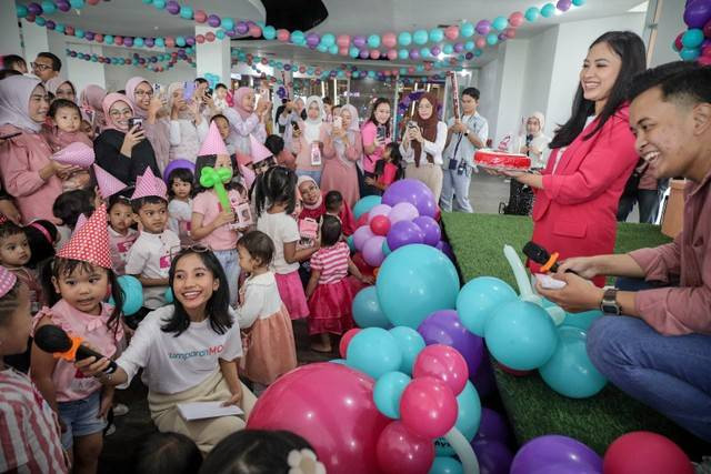 Keseruan acara kumparanMOM Playdate Februari 2024, di The Park Pejaten Mall, Sabtu (17/2/2024). Foto: Jamal Ramadhan/kumparan