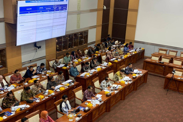 Suasana rapat kerja Komisi I DPR bersama Kominfo di ruang rapat Komisi I DPR, Jakarta, Rabu (4/9/2024).  Foto: Luthfi Humam/kumparan