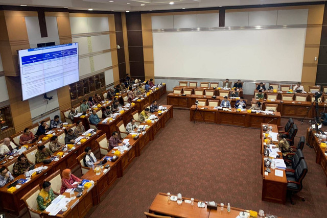 Suasana rapat kerja Komisi I DPR bersama Kominfo di ruang rapat Komisi I DPR, Jakarta, Rabu (4/9/2024). Foto: Luthfi Humam/kumparan