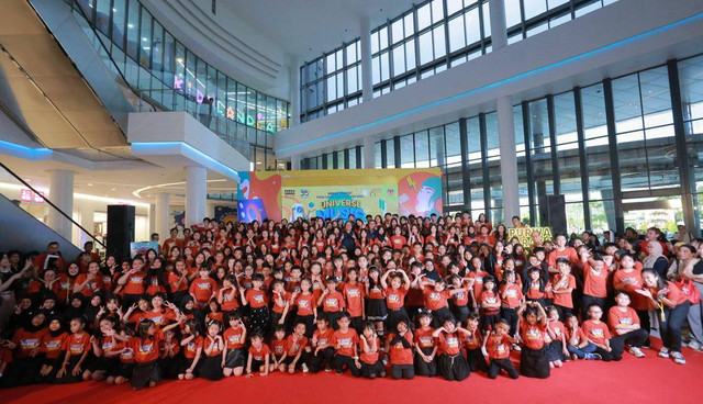 Foto bersama usai Annual Concert  'Universe Music Manifestation'. Foto: Dok. Istimewa