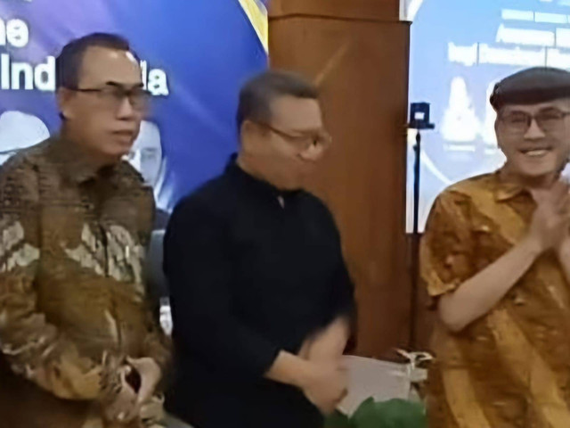 Prof Edy bersama Faisal Basri (Dokumentasi Pribadi)