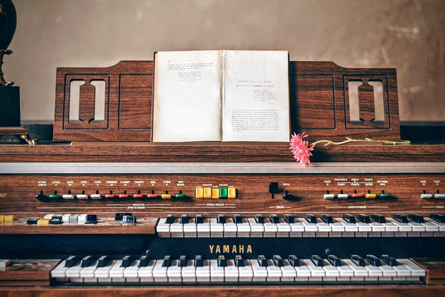 Ilustrasi rekomendasi piano murah terbaik. Pixabay/punntim