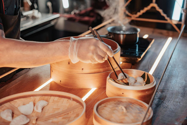 Restoran Chinese Food Surabaya (Foto hanya ilustrasi, bukan tempat sebenarnya) Sumber: pexels/ Mikhail Nilov