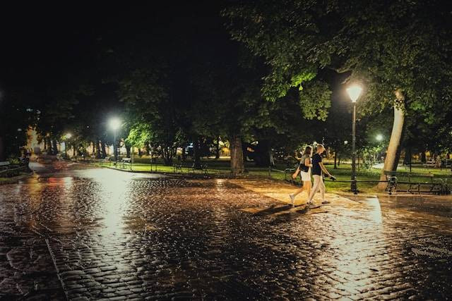 Wisata malam Rembang, foto hanya ilustrasi, bukan tempat sebenarnya: Unsplash/Ugur Arpaci