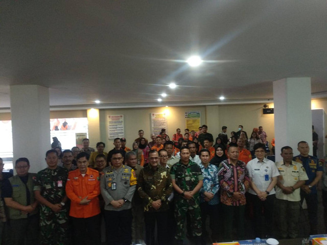 Pemprov Sumsel usai melakukan rapat koordinasi pengendalian Karhutla bersama BPBD Sumsel, TNI/Polri dan Manggala Agni serta pihak terkait, Foto : Ist 