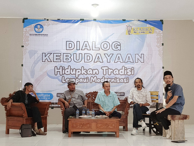 Dialog Kebudayaan : Hidupkan tradisi lampaui modernisasi yang di gelar oleh Klasika Lampung, berkolaborasi dengan Balai Pelestarian Kebudayaan (BPK) Wilayah 7 Bengkulu dan Lampung | Foto : Eka Febriani / Lampung Geh