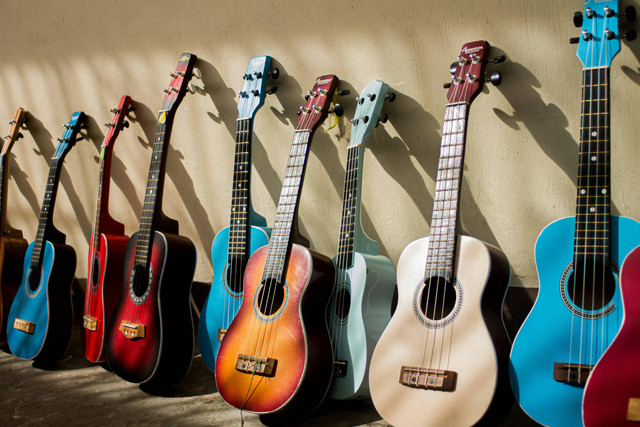 Ilustrasi Tips Merawat Gitar Akustik, Foto: Pexels/Nothing Ahead