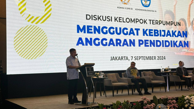 Wakil presiden ke 10 dan 12, Jusuf Kalla pada acara Diskusi Kelompok Terpumpun dengan tajuk "Menggugat Kebijakan Anggaran Pendidikan" bersama Kemendikbudristek di Hotel Sheraton Gandaria City, Jakarta, Sabtu (7/9/2024). Foto: Luthfi Humam/kumparan