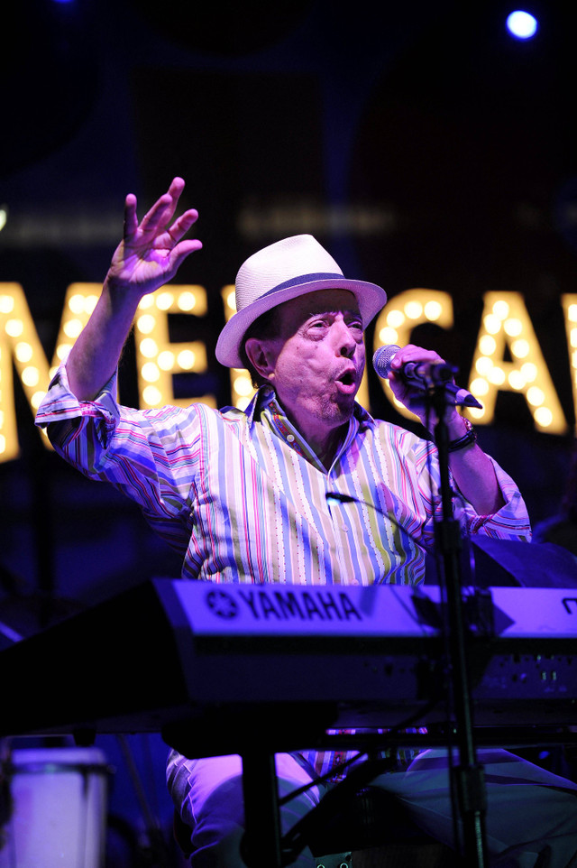 Musisi legendaris Brasil, Sergio Mendes. Foto: Robyn Beck / AFP