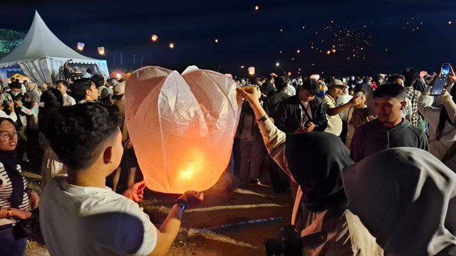 Suasana penerbanagan Festival 1001 Lampion di Laguna View Pantai Depok, Parangtritis, Bantul  Daerah Istimewa Yogyakarta (DIY) pada Sabtu (7/9/2024). FOto: istimewa