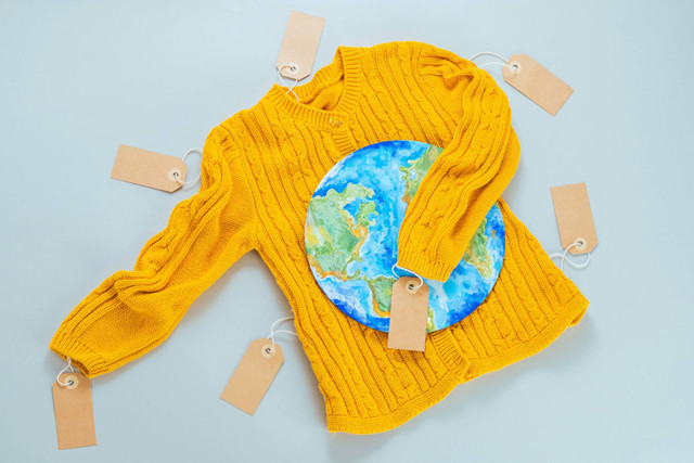 Ilustrasi sustainable fashion. Foto: Shutterstock