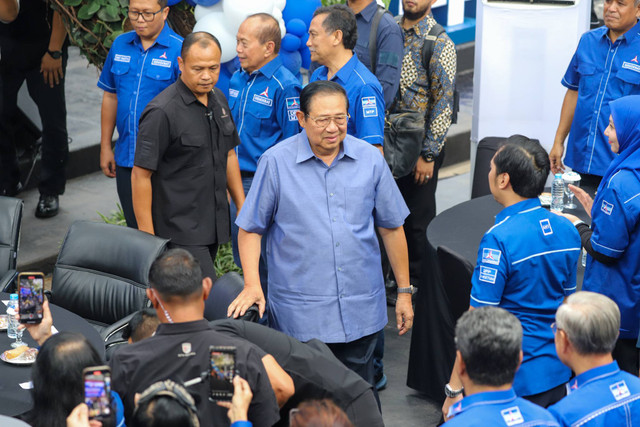 Ketua Majelis Tinggi Partai Demokrat Susilo Bambang Yudhoyono (SBY) menghadiri acara HUT ke-23 Partai Demokrat di Jakarta, Senin (9/9/2024). Foto: Iqbal Firdaus/kumparan