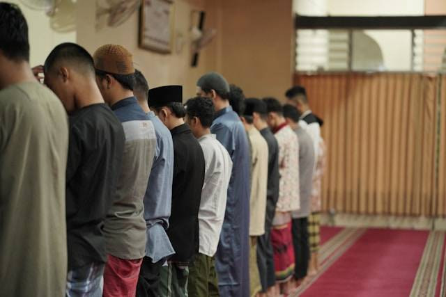 Syarat Shalat Jumat yang Wajib Diketahui. Foto Hanya Ilustrasi. Sumber Foto: Unsplash.com/Masjid Pogung Raya