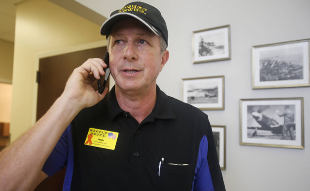 CEO dan Presiden Waffle House Walt Ehmer. Foto: Steve Helber/AP Photo