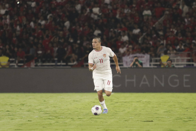 Timnas Indonesia Ragnar Oratmangoen pada pertandingan Grup C putaran ketiga Kualifikasi Piala Dunia 2026 di Stadion Gelora Bung Karno, Jakarta, Selasa (10/9/2024). Foto: Subhan Zainuri/kumparan