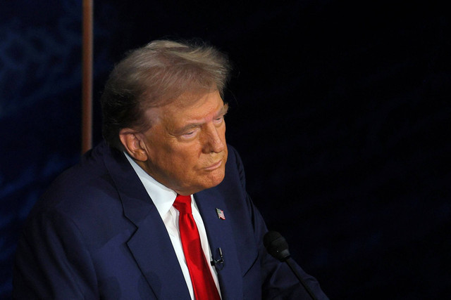 Donald Trump dalam debat kedua Pemilu AS, Rabu (11/9/2024). Foto: Brian Snyder/REUTERS