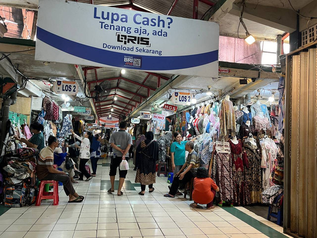 Suasana pedagang di Pasar Beringharjo Yogyakarta. Foto: M Wulan/Tugu Jogja