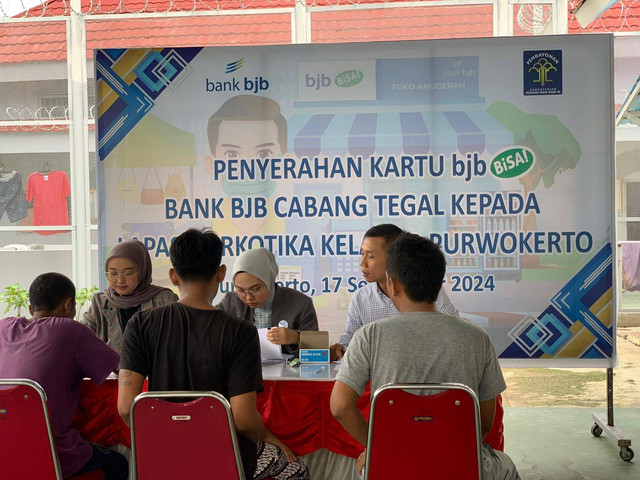 Penyerahan Kartu BJB BiSA dari Bank BJB Tegal kepada Lapas Narkotika Purwokerto