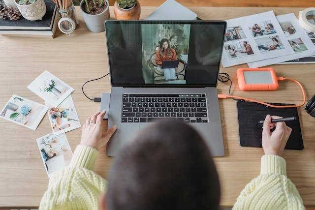 Ilustrasi cara memperkecil ukuran foto. Sumber: pexels.com