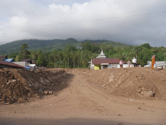 Foto lokasi bekas longsoran bencana Banjir Bandang yang sudah dibersihkan di Kelurahan Rua, Kec. Pulau Ternate, Kota Ternate. Foto diambil Penulis pada tanggal 11 September 2024 pukul 17.05 WIT.