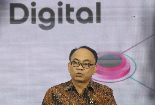 Menteri Komunikasi dan Informatika (Menkominfo) Budi Arie Setiadi memberikan sambutan saat Peluncuran Program Penguatan Kapabilitas Keamanan Siber bagi Satu Jua Talenta Digital di Kantor Kemenkominfo, Jakarta, Kamis (12/9/2024). Foto: Muhammad Iqbal/ANTARA FOTO